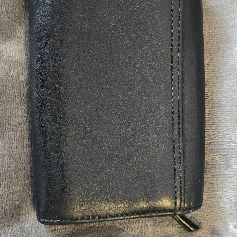 Vintage Coach Black Leather Folded Wallet - Picture 3 of 7
